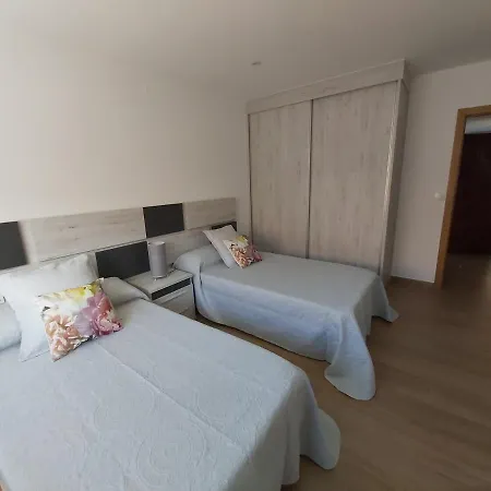 Apartamentos Olimpo Celta-Apart Laura O Pindo Extérieur photo